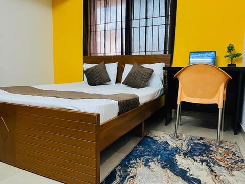 Bed, Photo of the whole room