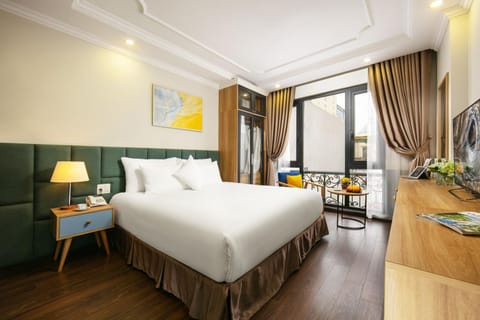 Communal lounge/ TV room, Balcony/Terrace, bunk bed