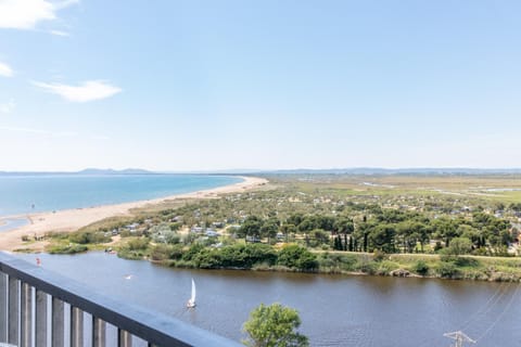 River view, Sea view