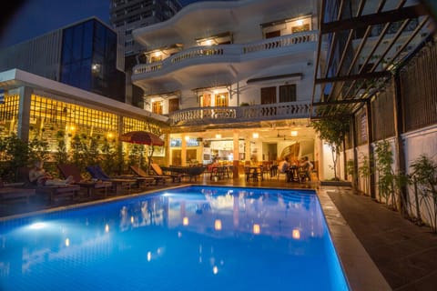 Property building, Pool view, Swimming pool