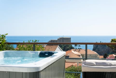 Day, Hot Tub, View (from property/room), Balcony/Terrace, Sea view, sunbed