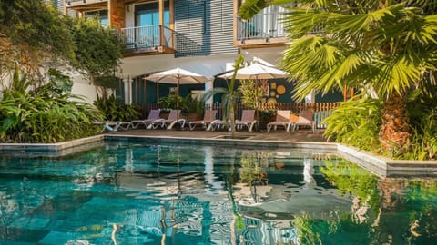 Garden view, Pool view, Swimming pool, Swimming pool, sunbed