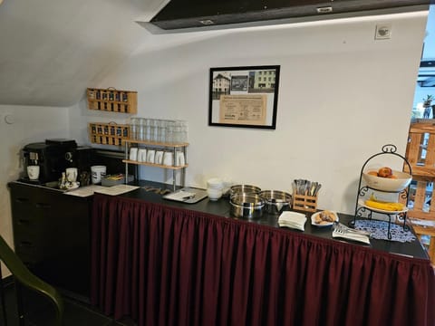 Breakfast, Buffet breakfast