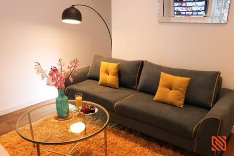 Modern Newgate Apartments - Convenient Location, Close to All Local Amenities Apartment in Stoke-on-Trent