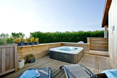 Patio, Hot Tub