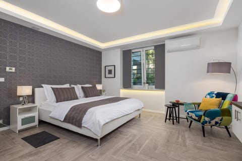 Bedroom, Garden view