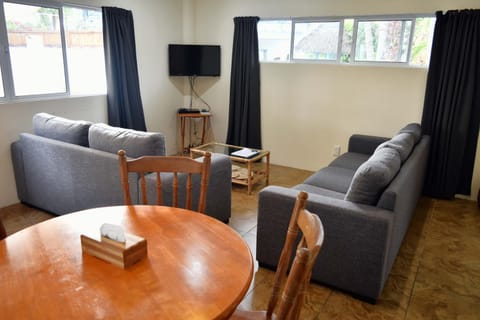 TV and multimedia, Living room, Dining area