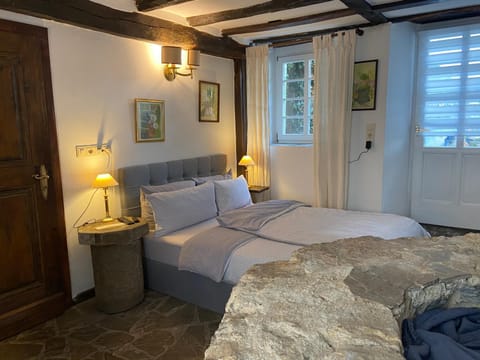 Denkmal Posthalterhof von Thurn und Taxis erbaut, 246 qm, mit Sauna Apartment in Rhineland-Palatinate