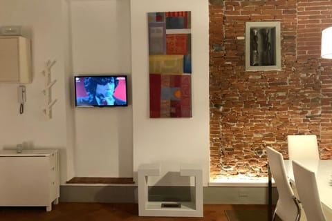 Casa Nausicaa, piano terra nel cuore della città con aria condizionata Apartment in Capannori