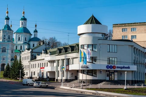 Property building, Neighbourhood