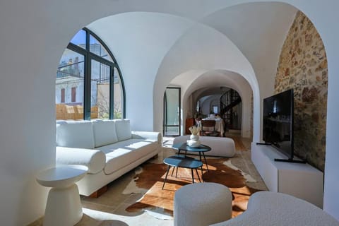 TV and multimedia, Living room, pet friendly, air conditioner