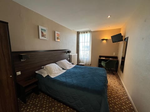 LOGIS Hôtel & Restaurant - Les Arcades Hotel in Dieppe