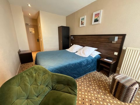 LOGIS Hôtel & Restaurant - Les Arcades Hotel in Dieppe