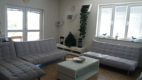 4 Bedroom Apartment in Tisno (8+4) Apartment in Tisno