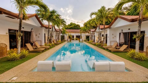 Property building, Garden, Pool view, sunbed