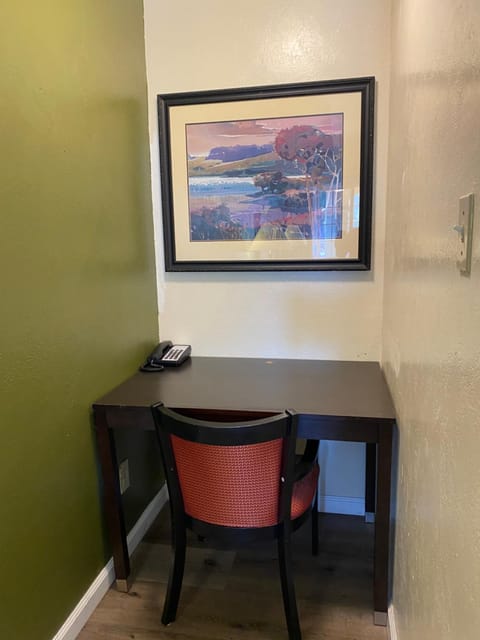 Holiday Motel Hotel in Morgan Hill