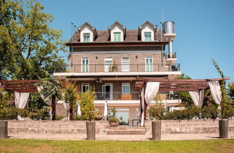 Property building, Garden