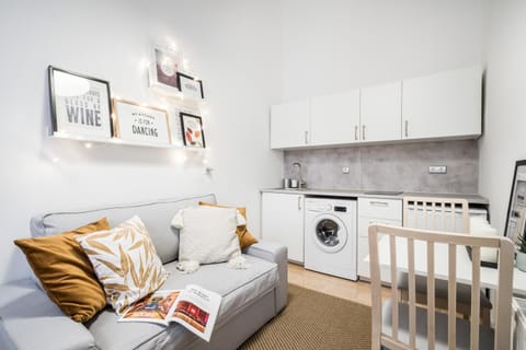 Kitchen or kitchenette, Living room