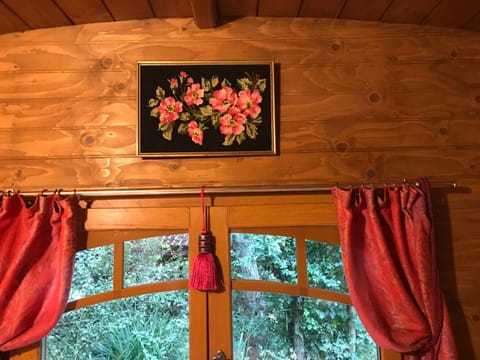 Roulottes du Rouard Bed and Breakfast in Hauts-de-France