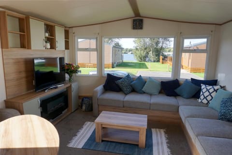 MPoint36 at Tattershall Lakes Hot Tub Lake Views 3 Bedrooms Campground/ 
RV Resort in Tattershall