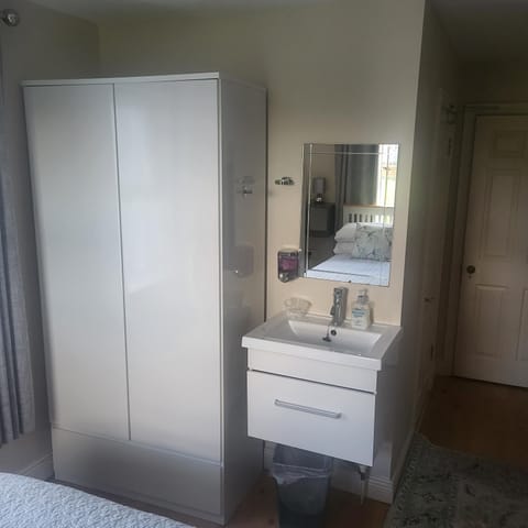 Eask View Dingle - Room Only Bed and Breakfast in Dingle