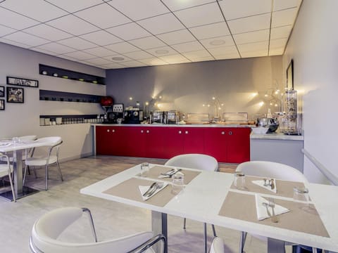 Mercure Cergy Pontoise Centre Hotel in Pontoise