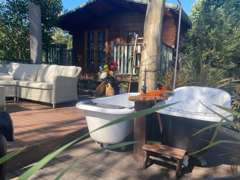 Patio, Restaurant/places to eat, Seating area, Garden view