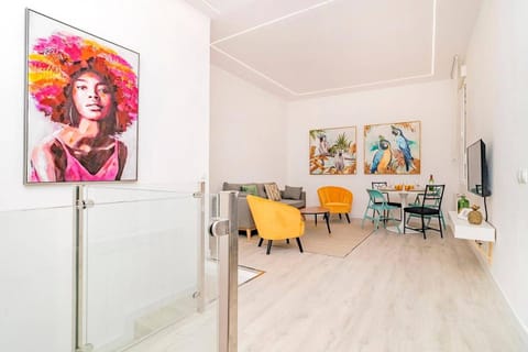 Lobby or reception, Dining area