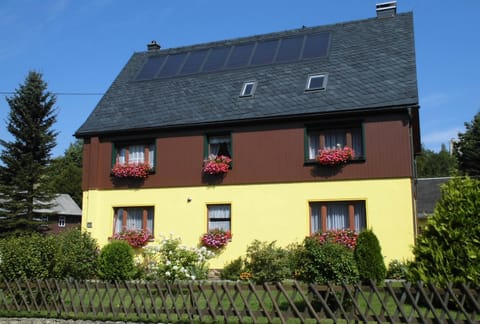 Property building, Summer, Street view