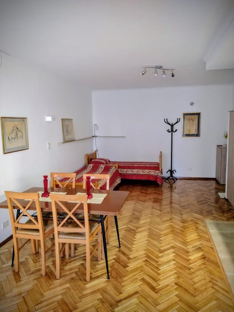 Living room, Photo of the whole room, Dining area