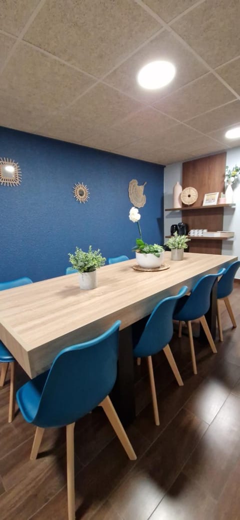 Meeting/conference room