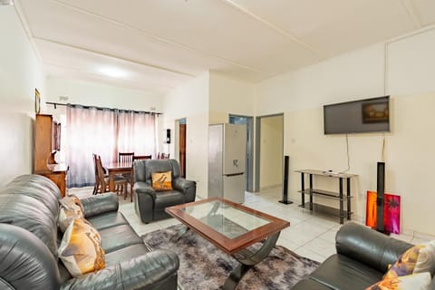 Communal lounge/ TV room