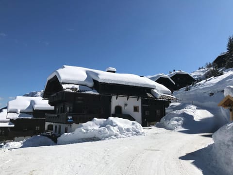 Property building, Winter