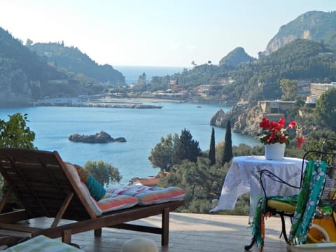 Patio, Day, Natural landscape, Balcony/Terrace