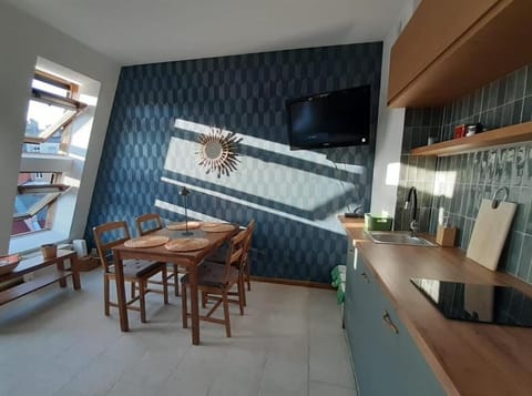 Kitchen or kitchenette, Photo of the whole room