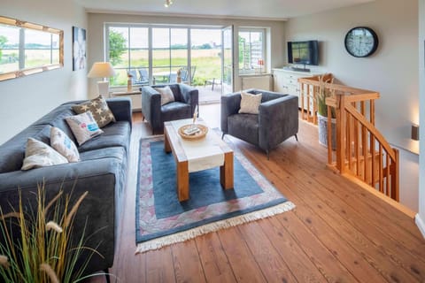 NTBM36001-Binnenseeblick Apartment in Ostholstein