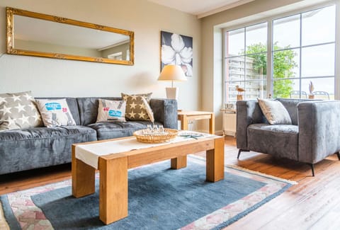 NTBM36001-Binnenseeblick Apartment in Ostholstein