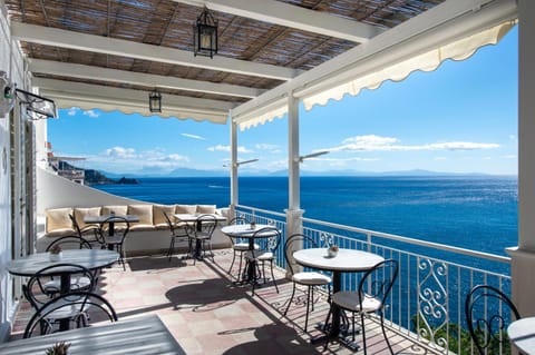 Balcony/Terrace, Sea view, Breakfast