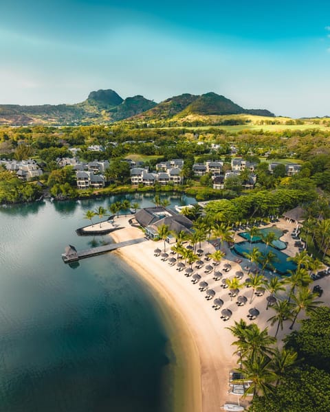 Bird's eye view, Beach, Mountain view, Sea view, Area and facilities
