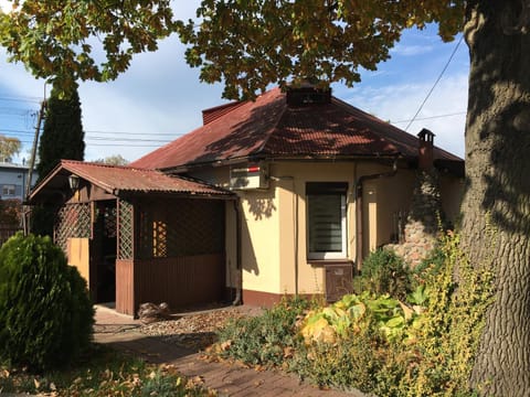 Property building, Garden view