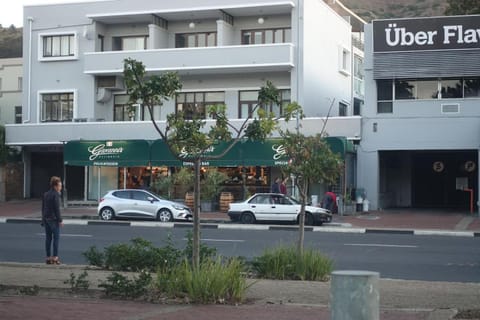 Property building, Facade/entrance, Neighbourhood, Location