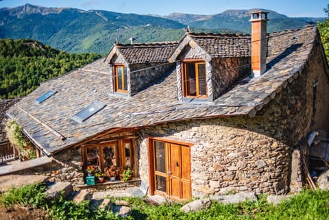 Patio, Facade/entrance, Natural landscape, Summer, Garden, Skiing, Balcony/Terrace, Garden view, Landmark view, Mountain view