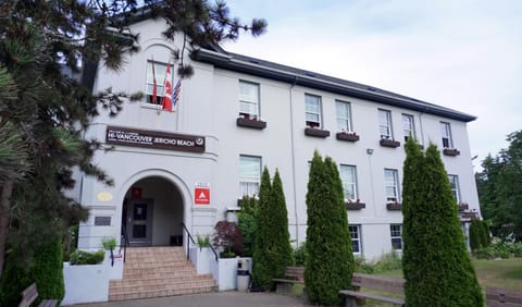 Property building, Facade/entrance, Property logo or sign