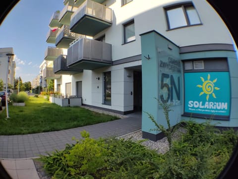 Property building, Facade/entrance, Day, Property logo or sign, Neighbourhood, Street view