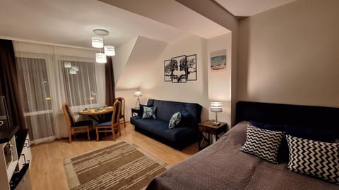 TV and multimedia, Seating area