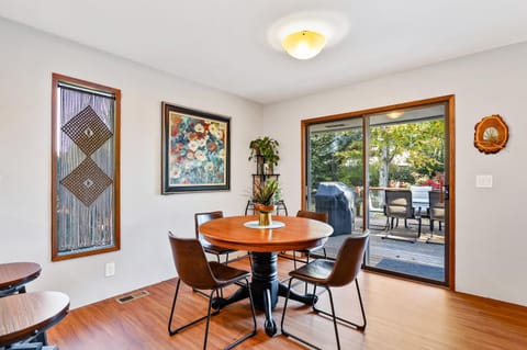 Sandpoint Paradise House in Lake Pend Oreille