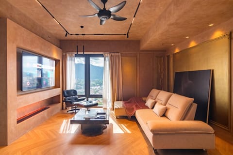 TV and multimedia, Living room, Seating area