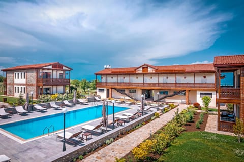 Day, Balcony/Terrace, Pool view, Swimming pool, sunbed