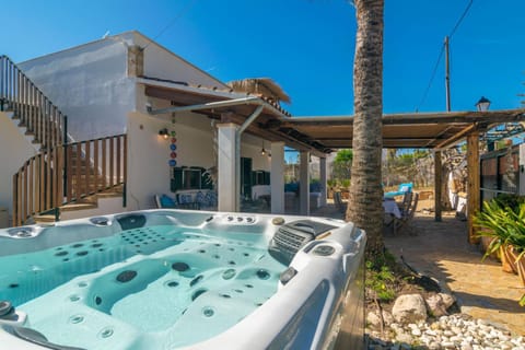 Patio, Natural landscape, Hot Tub