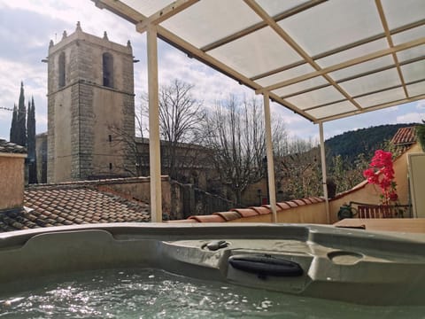 Hot Tub, Hot Tub, Spa and wellness centre/facilities